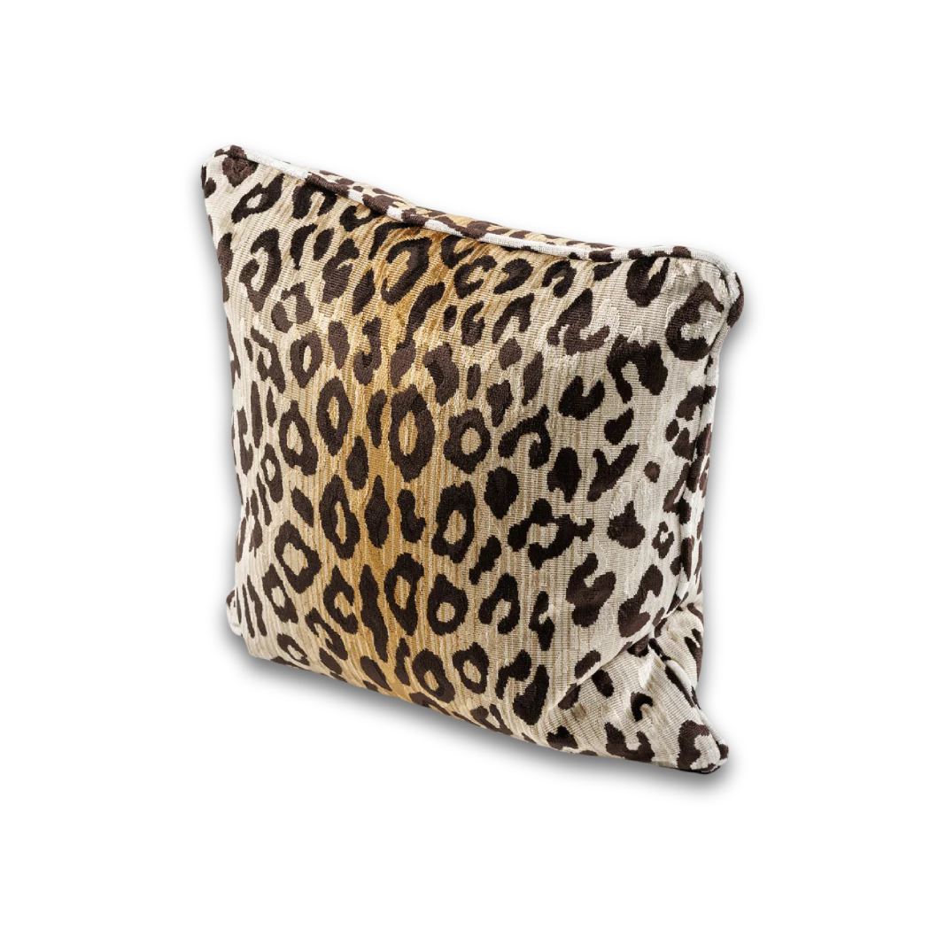 leo-pillow